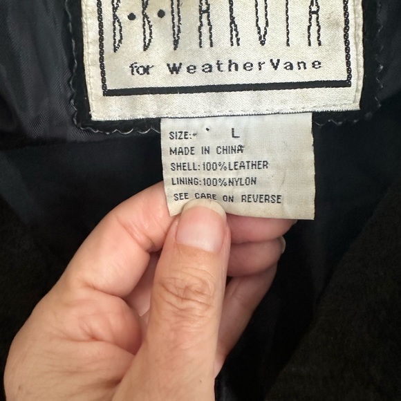 Black BB DAKOTA distressed Leather Jacket Vintage. L front pockets. - Picture 2 of 4